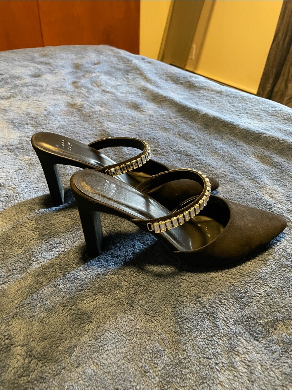 Black Rhinestone Strap Pointed-Toe Heels - Size 8.5